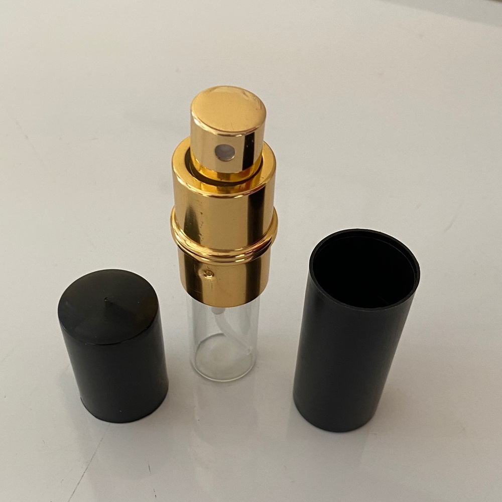🆕Gold and Black Travel Perfume Atomizer